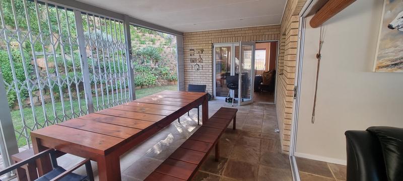 3 Bedroom Property for Sale in Pienaarstrand Western Cape